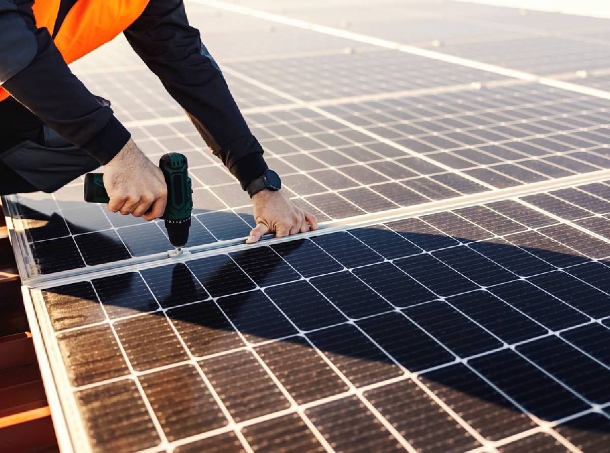 Solar panel installers in Billingshurst and West Sussex.
